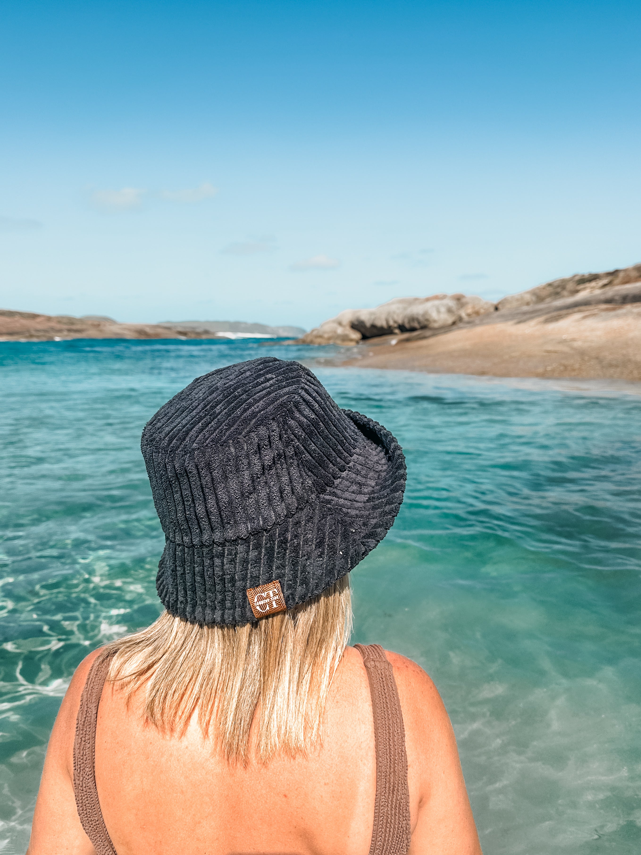 CHARCOAL CORD BUCKET HAT
